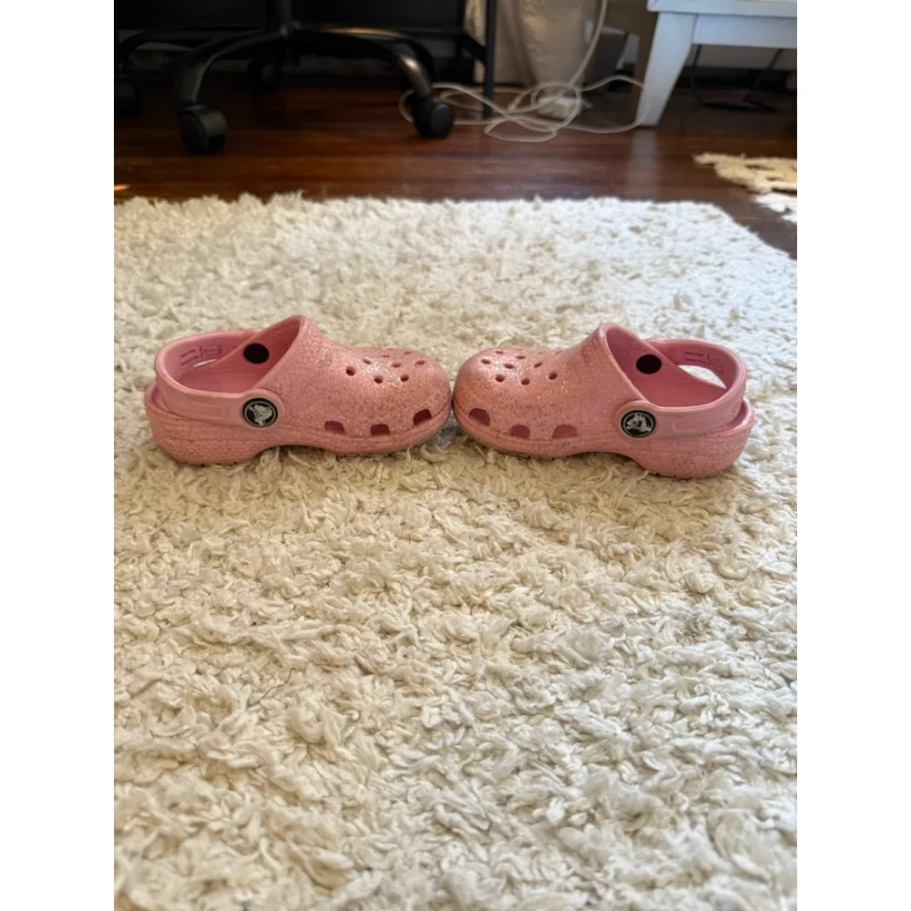 Girls Crocs Pink Glitter Sandals Size 6